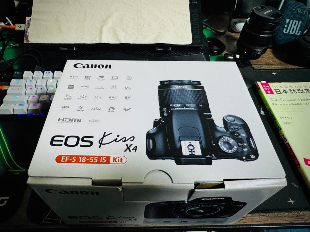 極美品Kiss X4 18-55mm + 50mm単焦点 + フード付フルセット