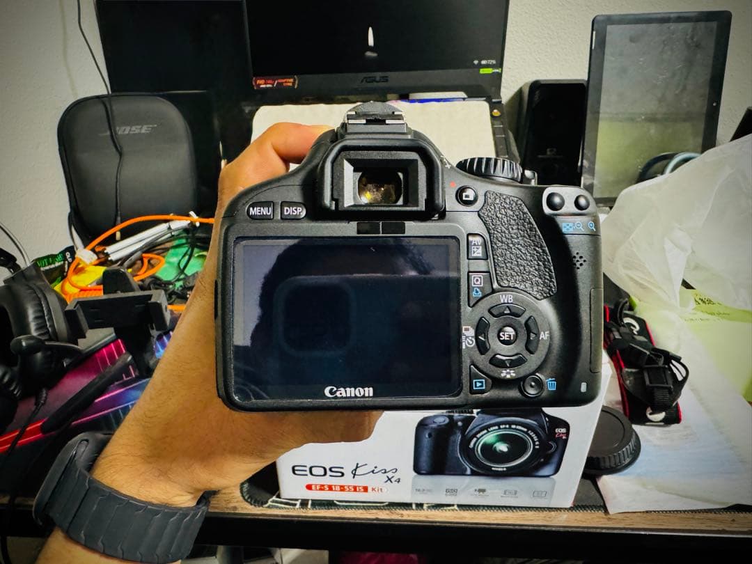 極美品Kiss X4 18-55mm + 50mm単焦点 + フード付フルセット