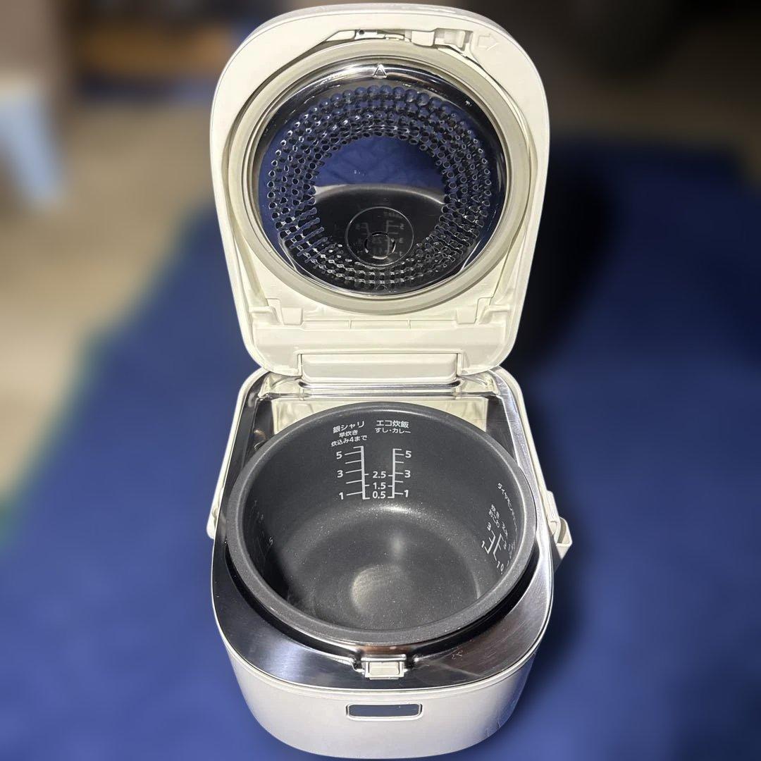 美品Panasonic SR-HX105 炊飯器 ホワイト