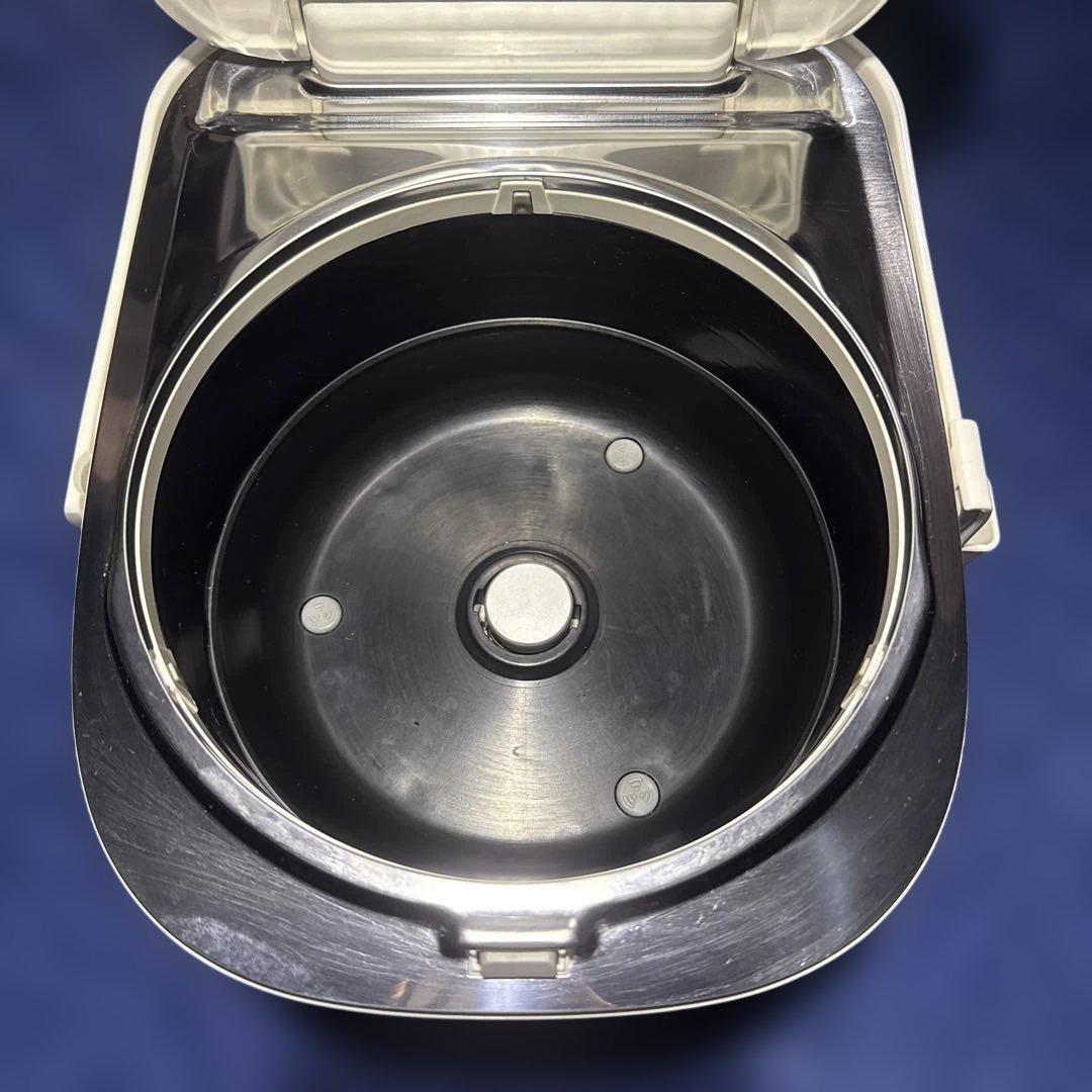 美品Panasonic SR-HX105 炊飯器 ホワイト