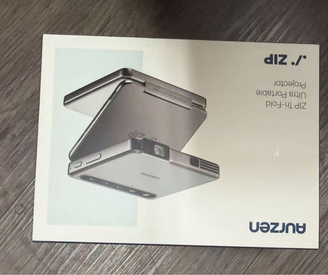 折りたたみ式 超小型DLPプロジェクター チタンゴールド DZ001