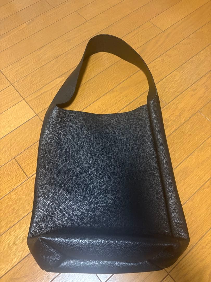 aeta レザー ショルダーバッグ