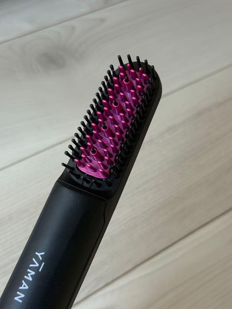 YAMAN ブラシヘアアイロン 黒 ケース付き