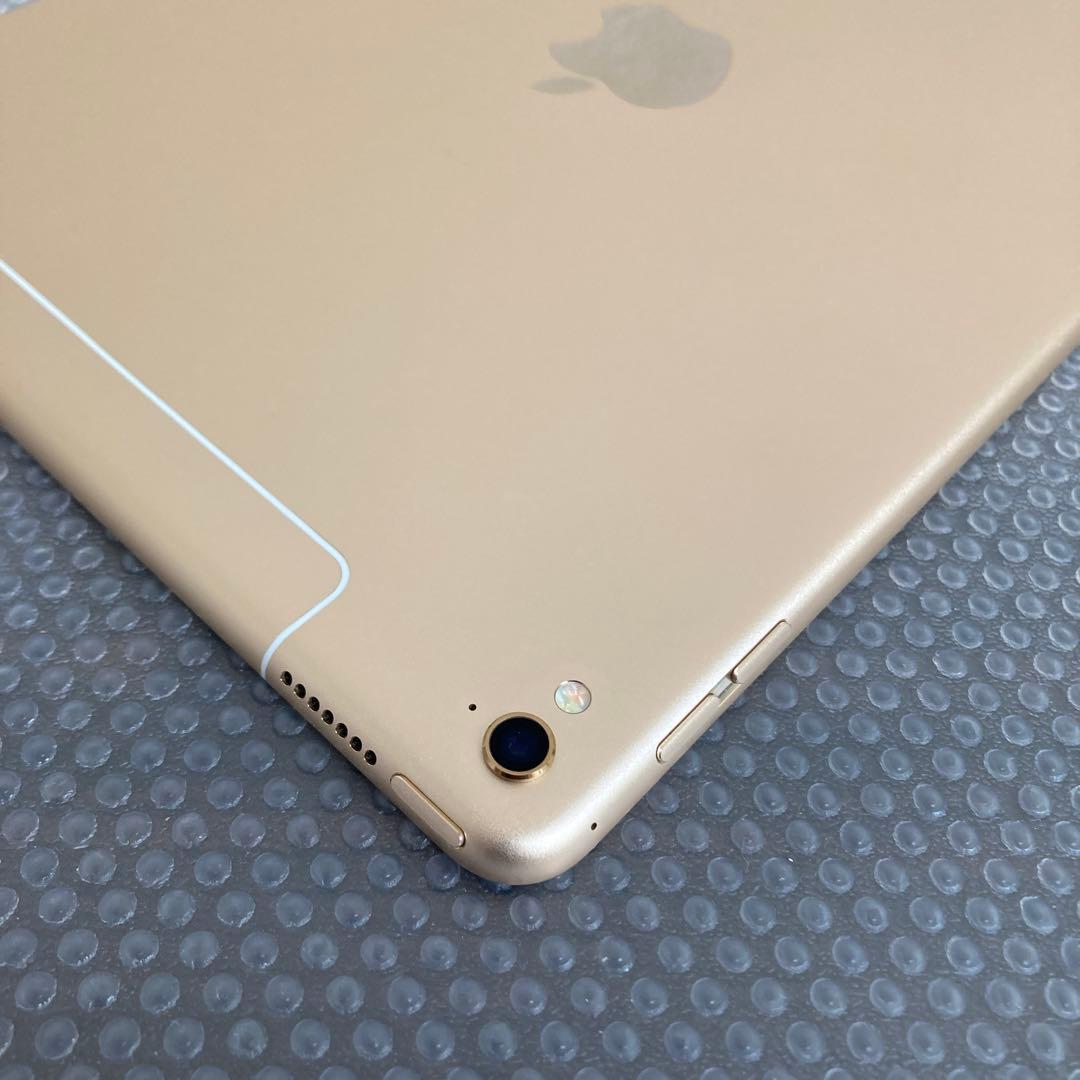 2580 外観美品☆iPad Pro 128GB 9.7インチ SIMフリー☆