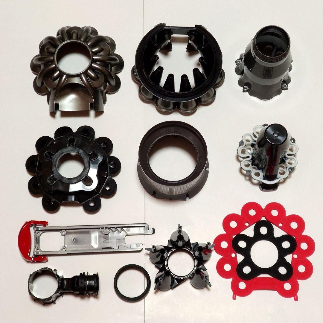 ダイソン V8 SV10掃除機＋マキタ18vアダプターセット 分解清掃済み動作品