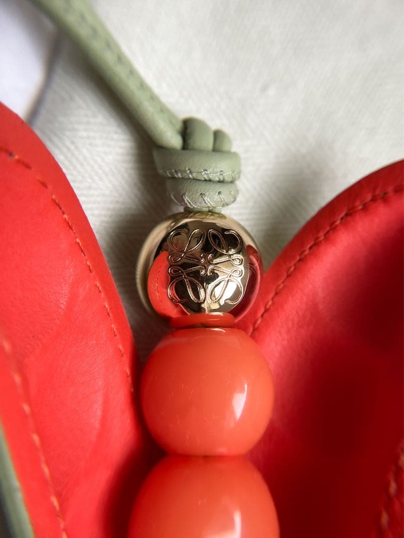 LOEWE Pea Pod ロエベ　ピーポッド　チャーム 完売品 美品