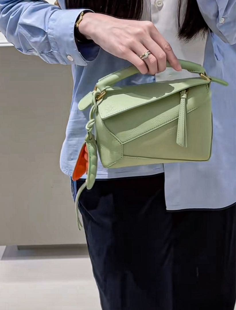 LOEWE Pea Pod ロエベ　ピーポッド　チャーム 完売品 美品