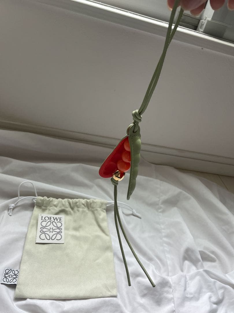 LOEWE Pea Pod ロエベ　ピーポッド　チャーム 完売品 美品