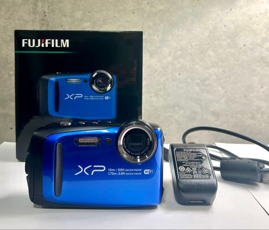 金ちゃんFUJIFILM FINEPIX XP90ブルー防水デジカメ