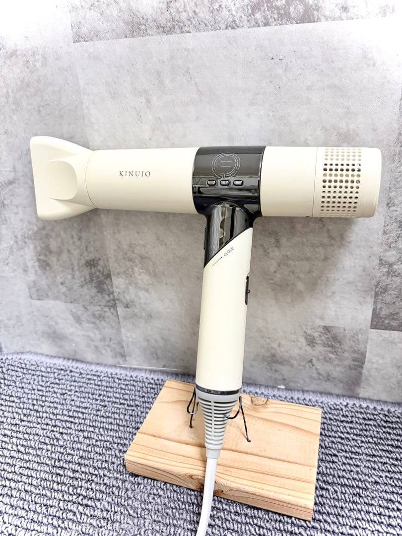 絹女 KINUJO ヘアドライヤー