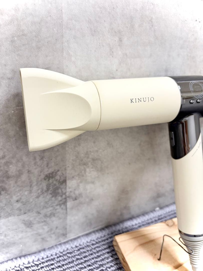 絹女 KINUJO ヘアドライヤー