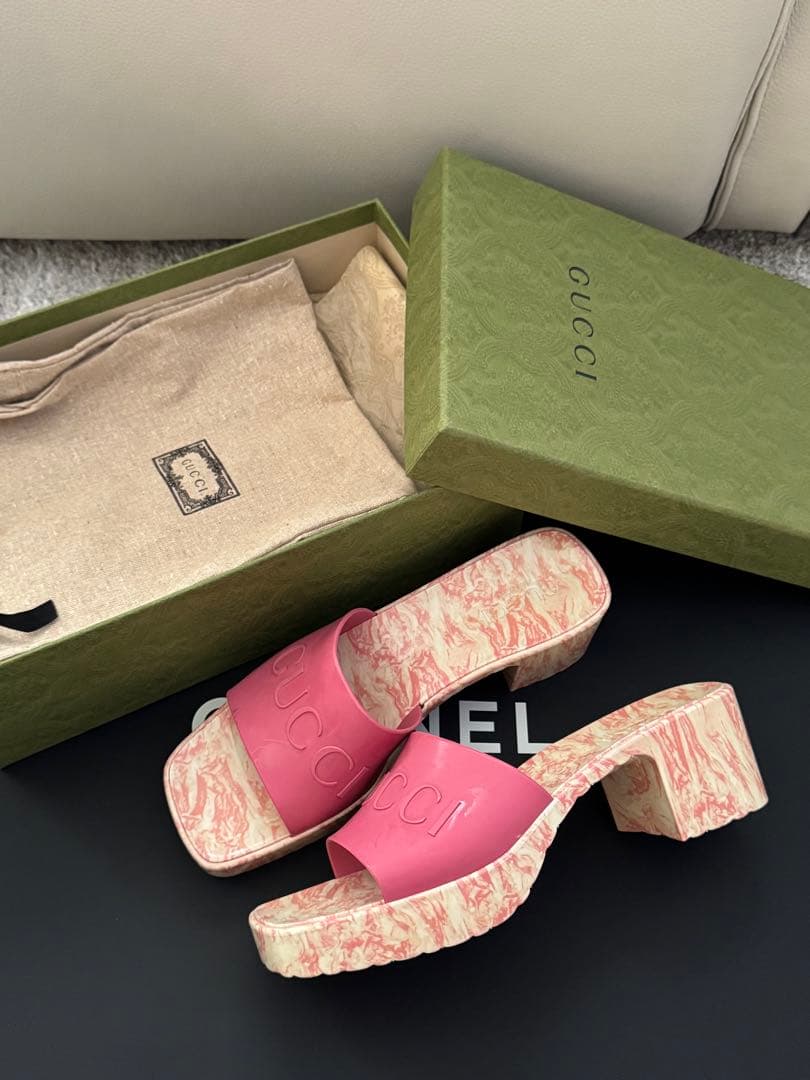 GUCCI ピンク サンダル スリーパー·ミュール
