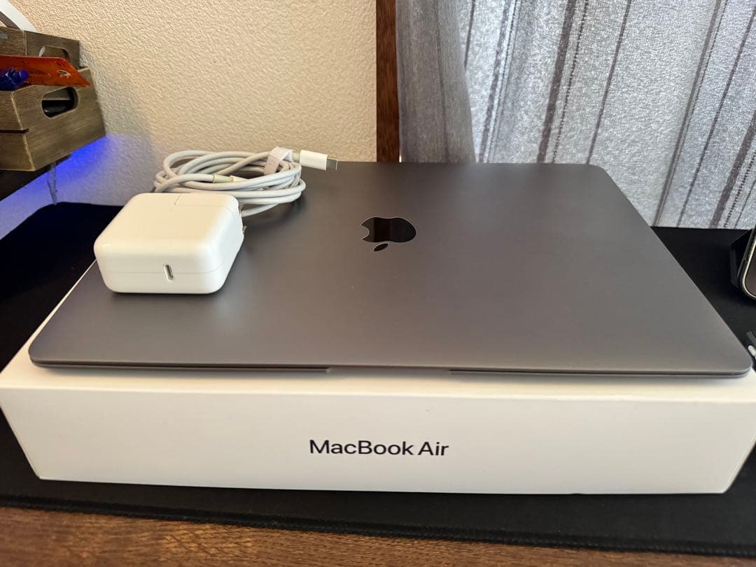MacBook本体 MacBook Air M1 2020 Apple
