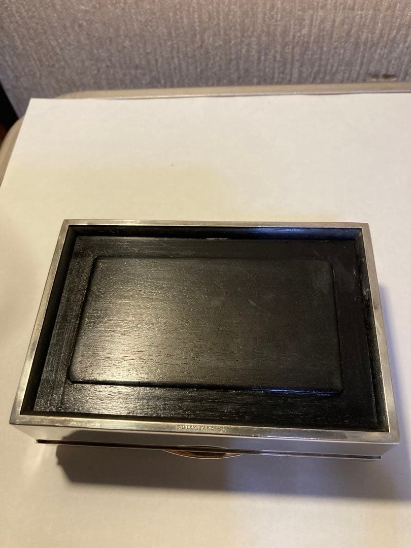 シルバーケース　ボックス　小物入れ（記念あり）