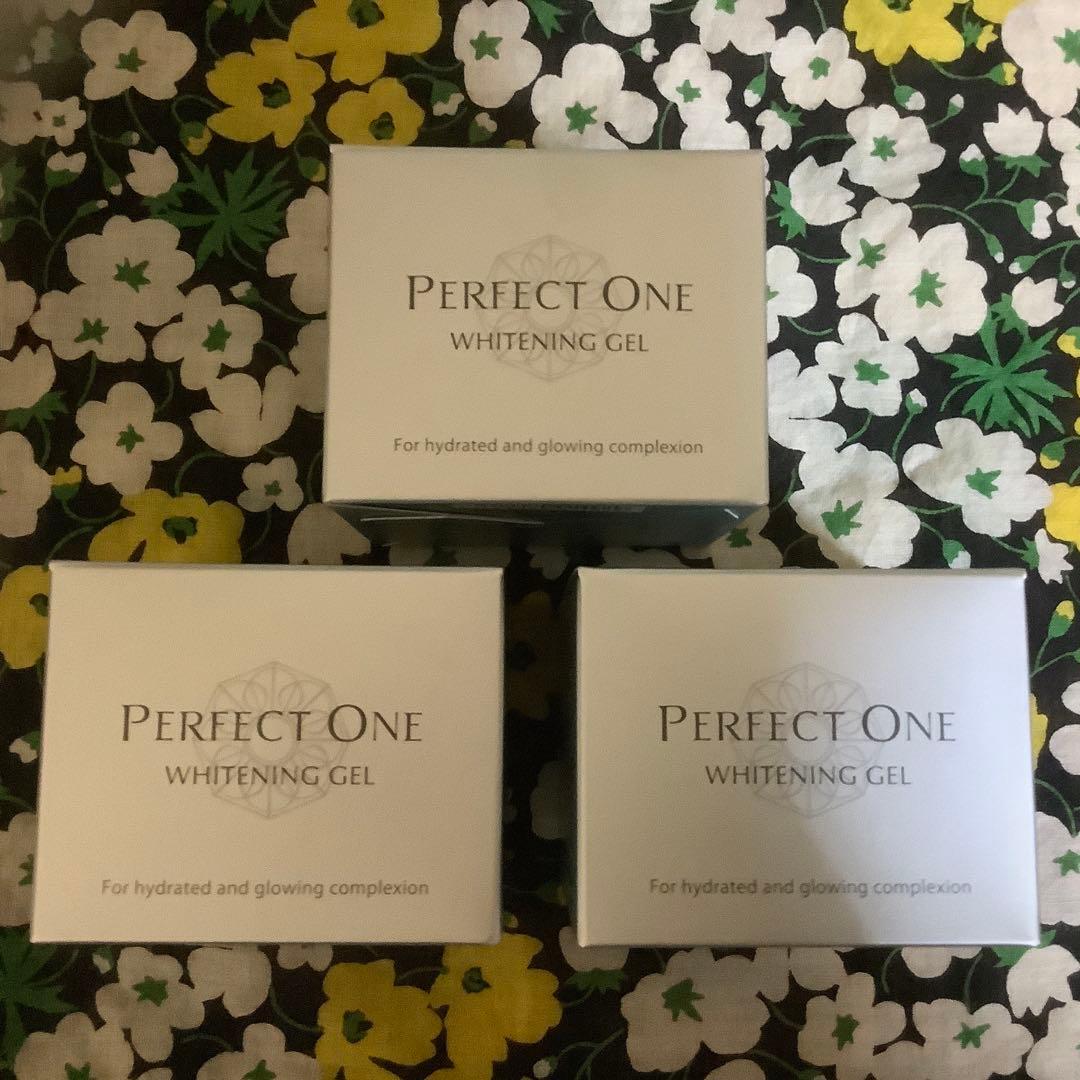 ⭐️【パーフェクトワン】　薬用ホワイトニングジェル　3個セット