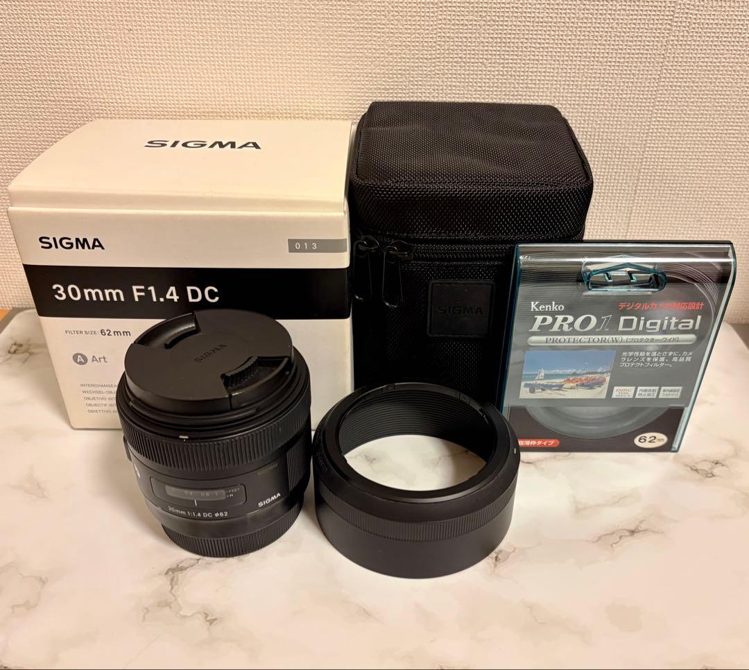 【SALE】SIGMA 30mm F1.4 DC Art 013 Canon用