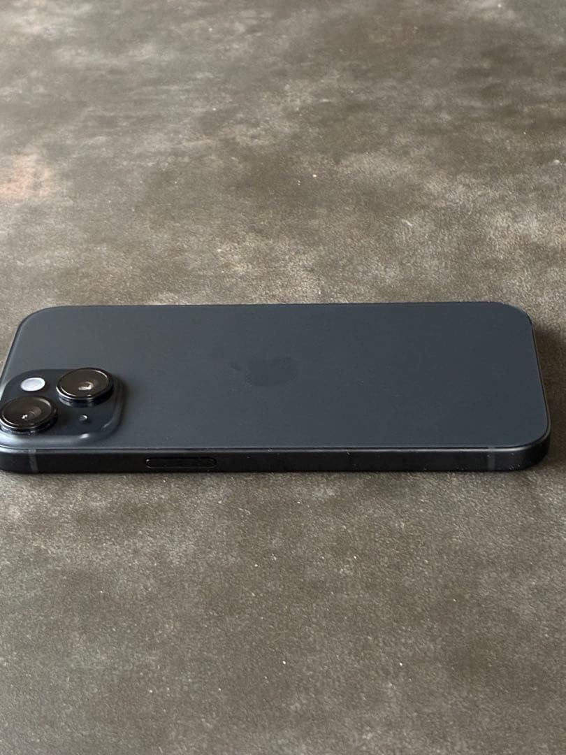 Apple iPhone 15 ブラック 128GB 本体　箱付　SIMフリー