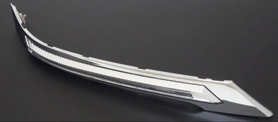 20系 ヴェルファイア 後期用 LED EYEデイライトガーニッシュＶ2クローム