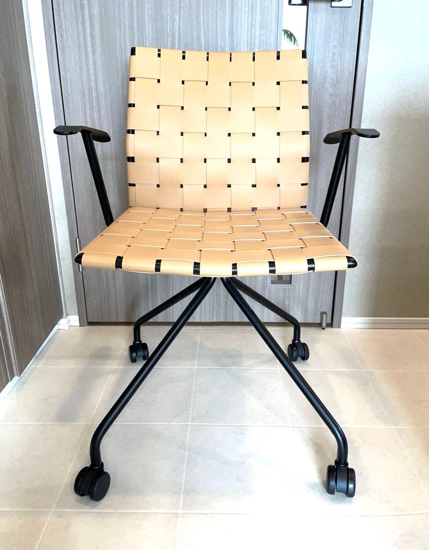 【美品】　ハーパー　デスクチェア　オフィスチェア　アーム　キャスター付き