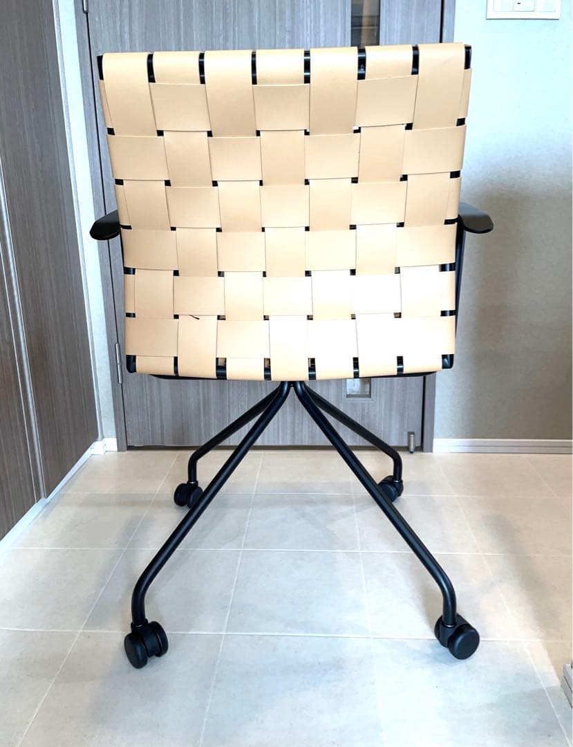 【美品】　ハーパー　デスクチェア　オフィスチェア　アーム　キャスター付き