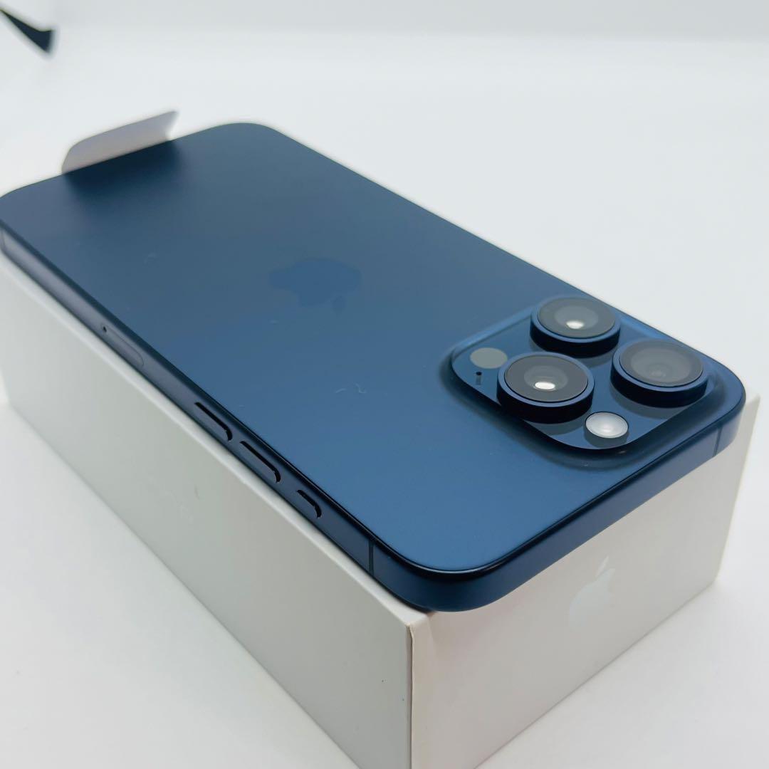 iPhone 15 Pro Max 256GB　SIMフリー