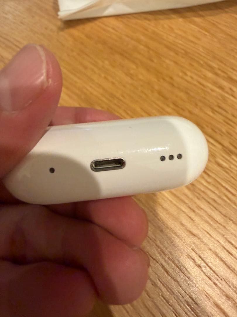 超美品⚫︎airpods pro2⚫︎ Lightning充電⚫︎箱なし