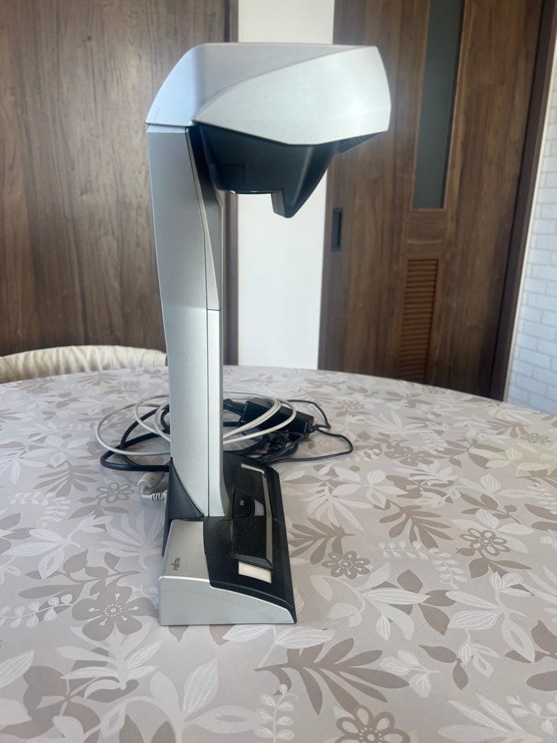 ScanSnap SV600非破壊スキャナ スタンド型 消毒・クリーニング済