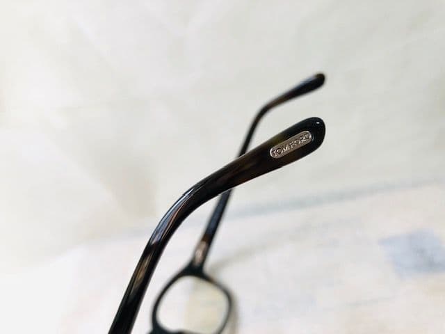 定価6万トムフォード眼鏡サングラスめがねメガネ国内正規品