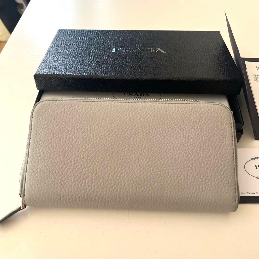 【最終値下】PRADA グレー 長財布　美品