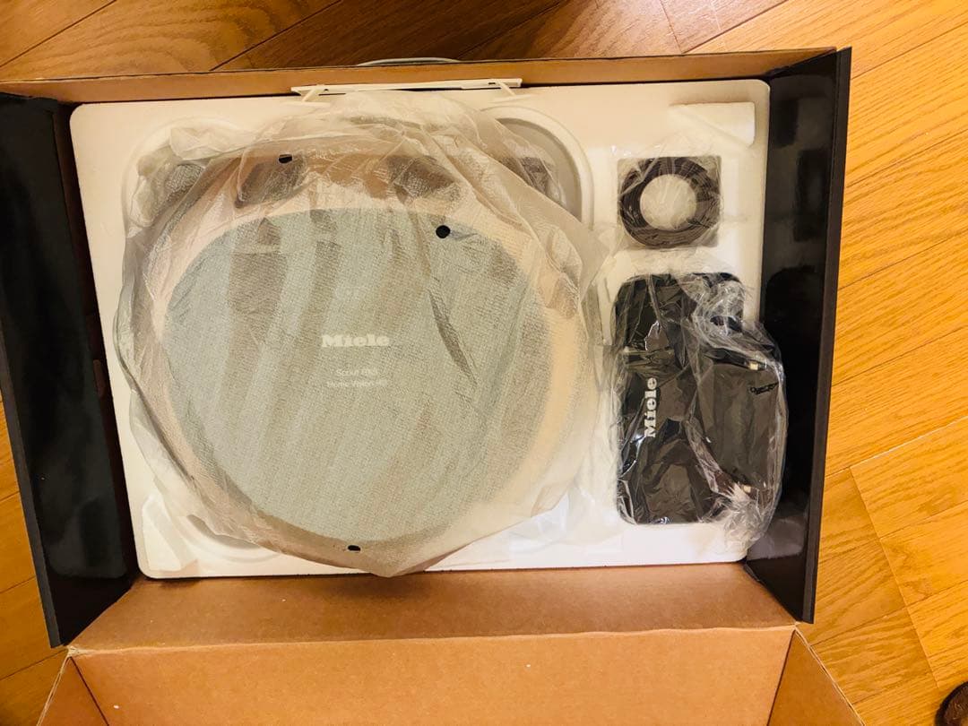 ロボット掃除機 Miele Scout RX3  Vision