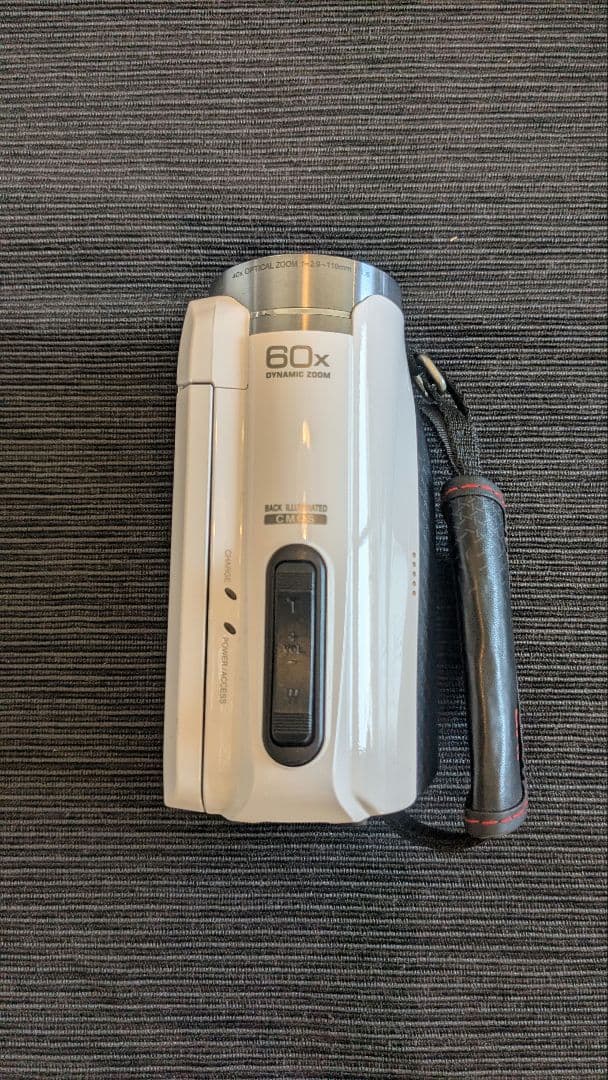 Victor JVC GZ-F100-W 2015年製 ビデオカメラ