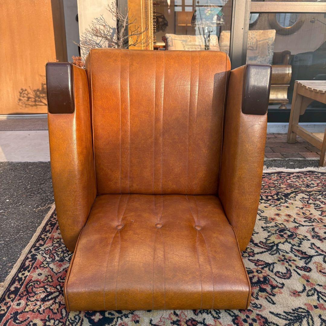 ビンテージ　レザーチェア　木製アームレスト　応接セット 2/2