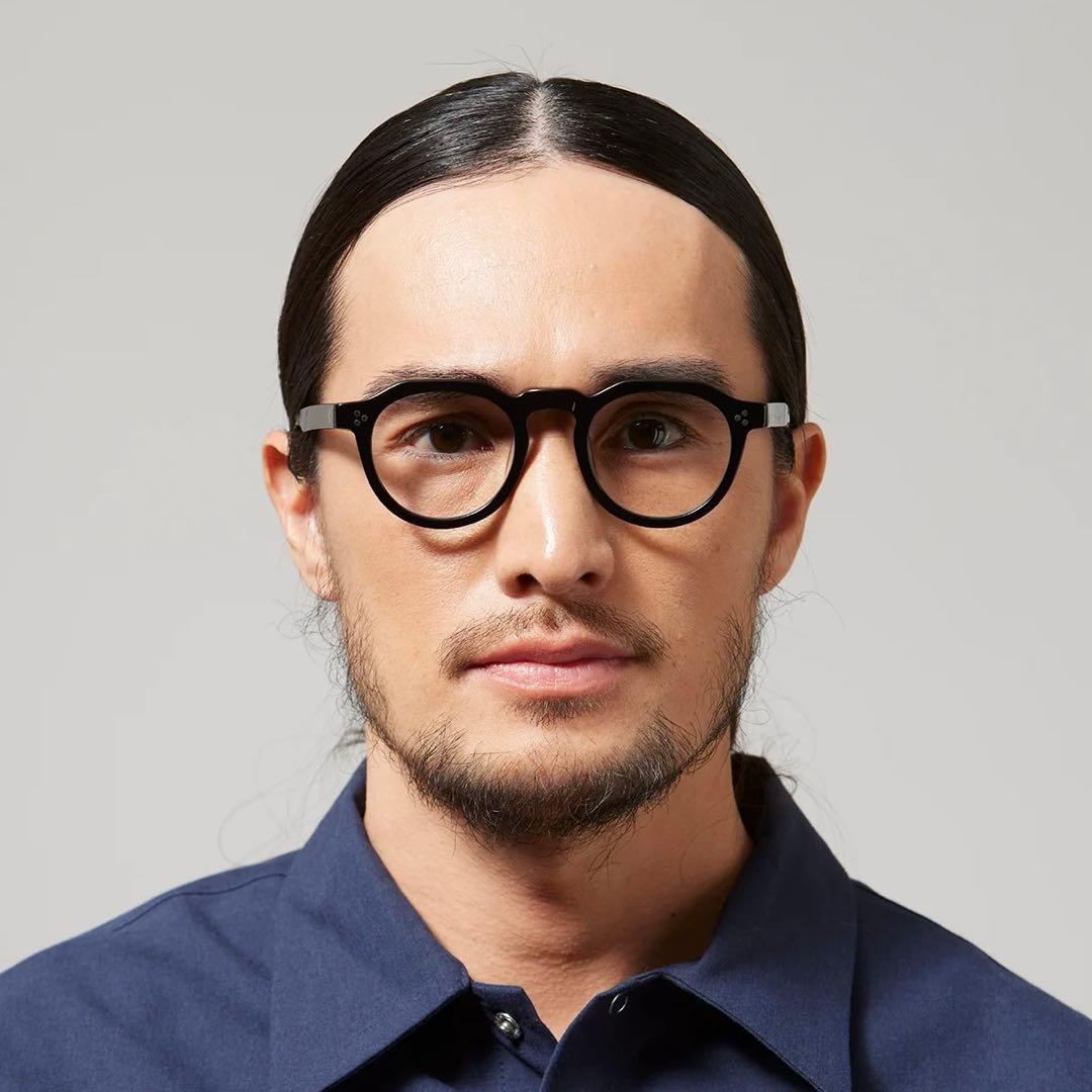 アンクラウド デボネア 調光レンズ