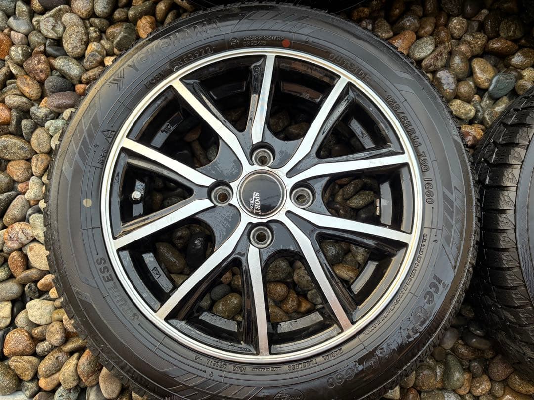 YOKOHAMAスタッドレスタイヤ 155/65R14 ホイール4本セット