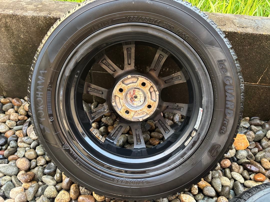YOKOHAMAスタッドレスタイヤ 155/65R14 ホイール4本セット