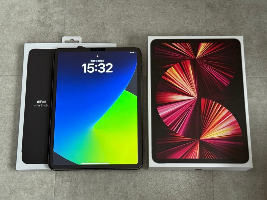 iPad Pro 11インチ (第3世代) MHQU3J/A 容量256GB