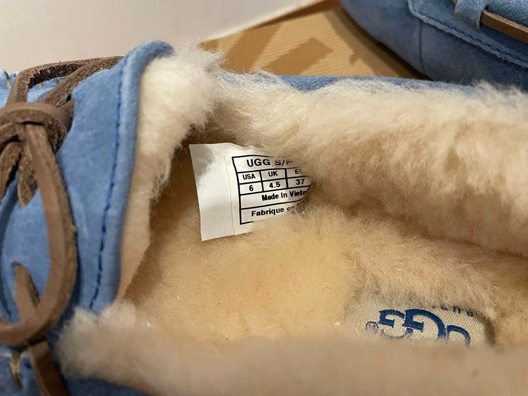 UGG ムートンモカシン　ダコタ　23センチ
