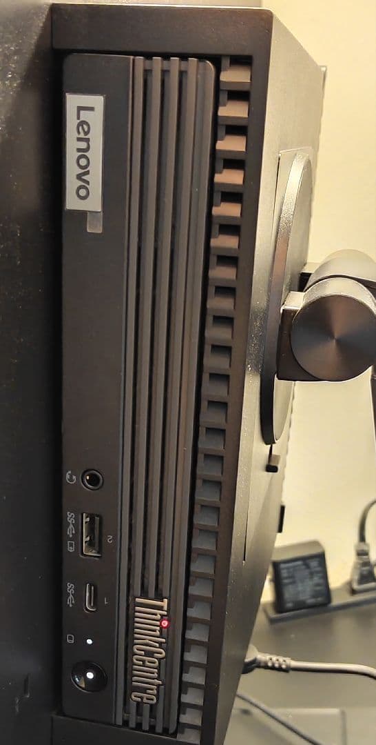 Windowsデスクトップ Thinkcentre tiny m75q ryzen 7 + TiO 22\"