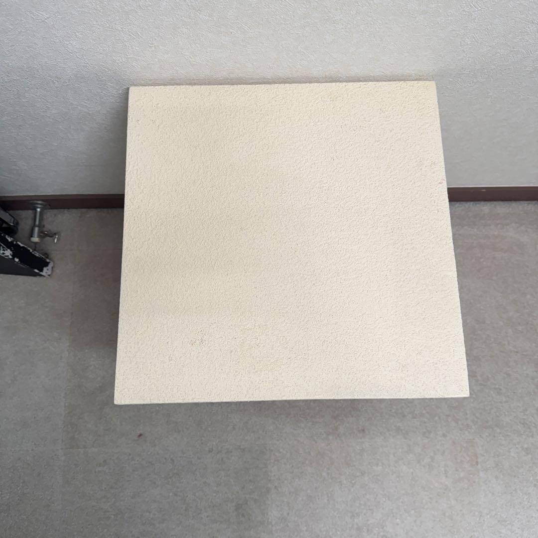 ZARA セメントフィニッシュ　サイドテーブル