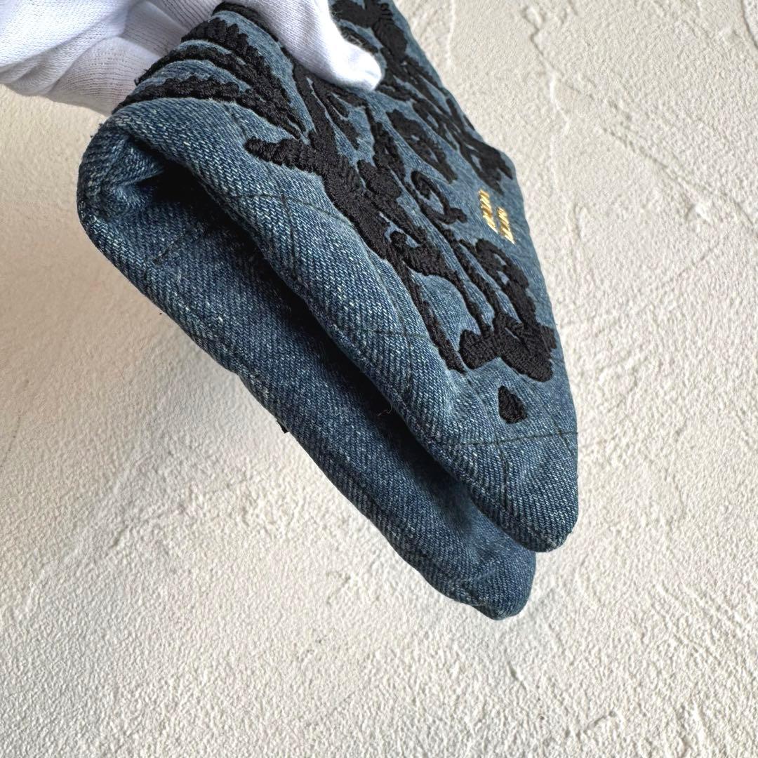 PRADA プラダ デニム 刺繍 クラッチバッグ マルチポーチ フラワー