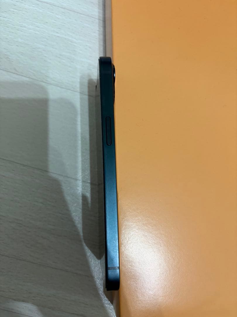 iPhone 13 ミッドナイト128GB SIMフリー 本体