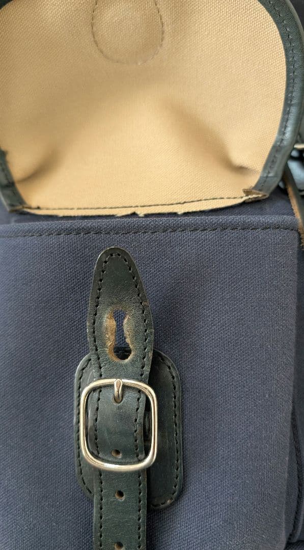 バッグ BILLINGHAM CARLTON-RUCKSACK NAVY