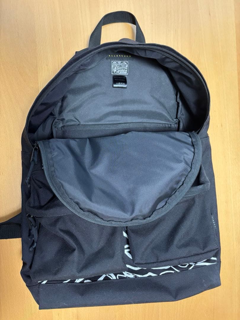 ALLAROUND リュック　バックパック　黒　新品未使用