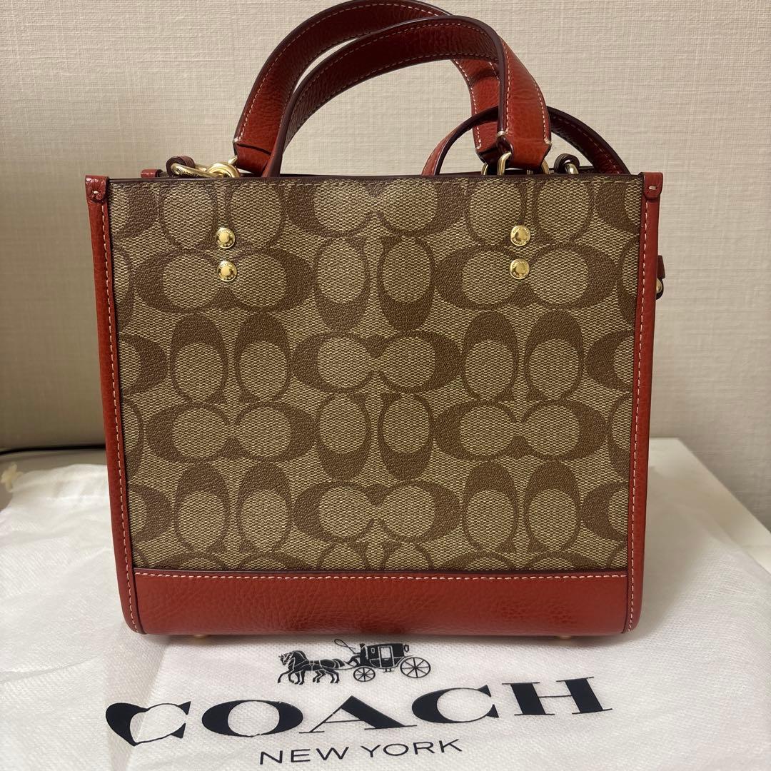 KOBAMIです　　新品未使用品　COACH スヌーピー　スヌーピーバッグ