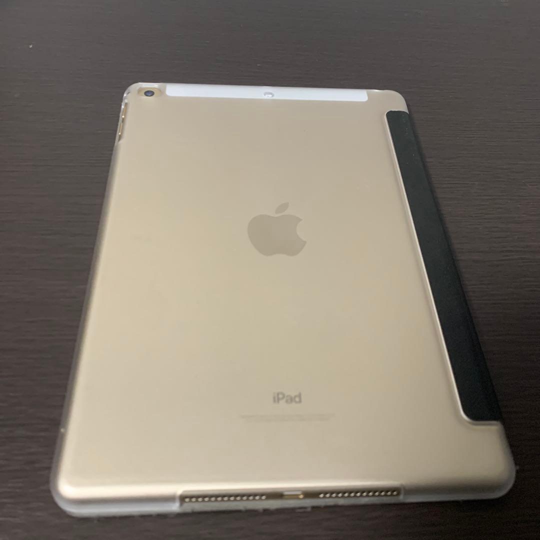 ゴールド iPad 本体 ブラックケース付き