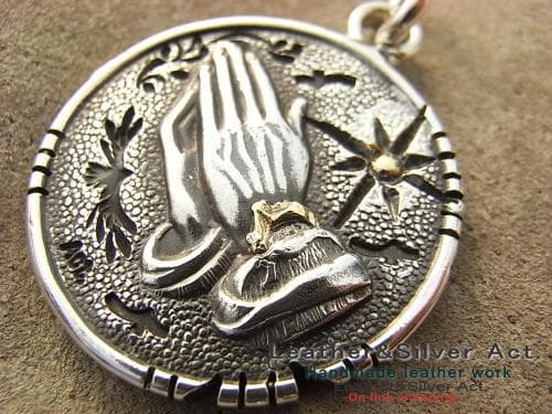 祈りの手　フリーメイソン 秘密結社 　 シルバーネックレス　925　ハンドメイド