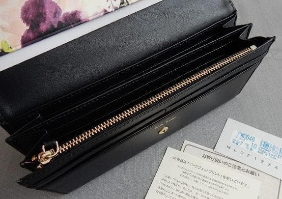 未使用品　Paul SmithHトリム2　ロングウォレット