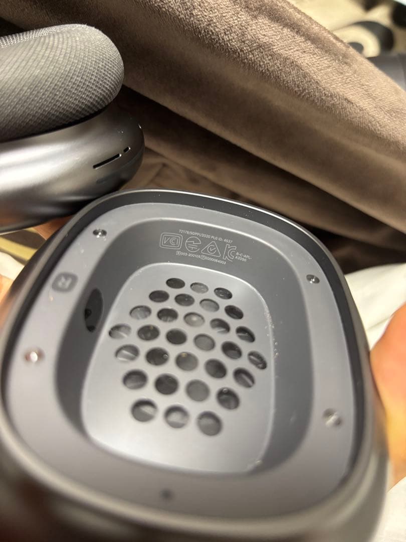 Apple AirPods Pro MAX 半沢直キ