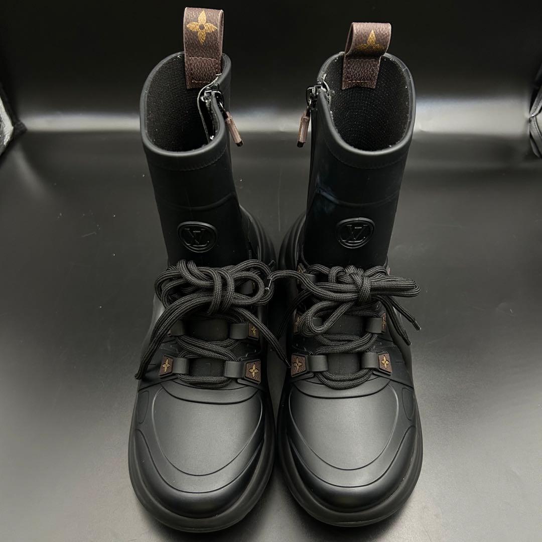 【極美品】ルイヴィトン レインブーツ アークライト モノグラム フラワー 黒