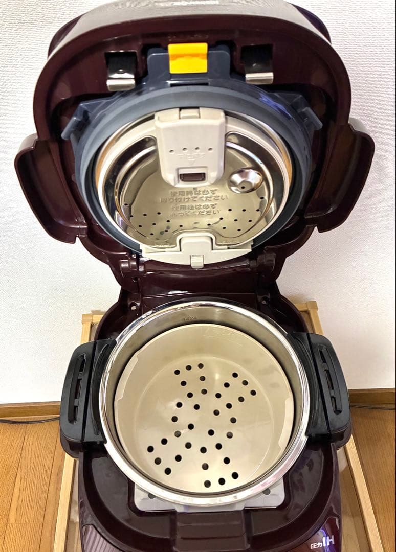 自動圧力IHなべ　象印　EL-MB30